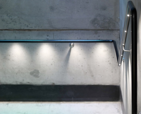 led-spot-retrofit-stairs-niroxx